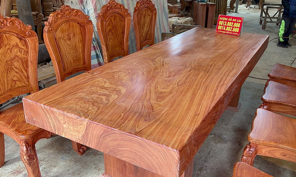 Cửa hàng bán gỗ công nghiệp Lê Quang - cung cấp bàn gỗ nguyên khối Đà Nẵng bền và đẹp 