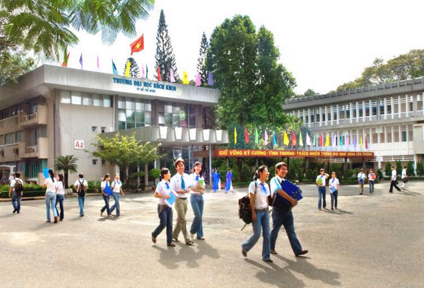 Trường Đại học Bách Khoa Đà Nẵng nổi tiếng là ngôi trường hàng đầu về lĩnh vực kỹ thuật tại miền Trung Việt Nam