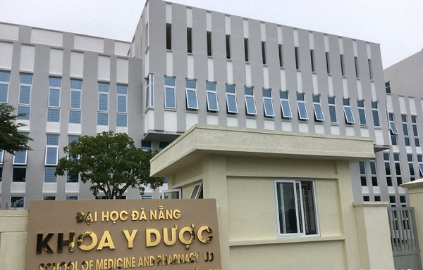 Khoa Y – Đại học Đà Nẵng có nhiệm vụ quan trọng trong việc đào tạo nguồn nhân lực y tế có trình độ đại học, sau đại học