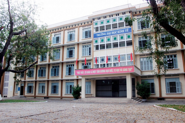 Trường Đại học Kinh tế Đà Nẵng nổi tiếng không chỉ tại Đà Nẵng mà còn trên toàn quốc với nhóm ngành Kinh tế