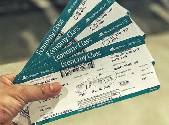 Mức giá vé máy bay từ Đà Nẵng đến Vinh có sự biến động tùy thuộc vào nhiều yếu tố khác nhau
