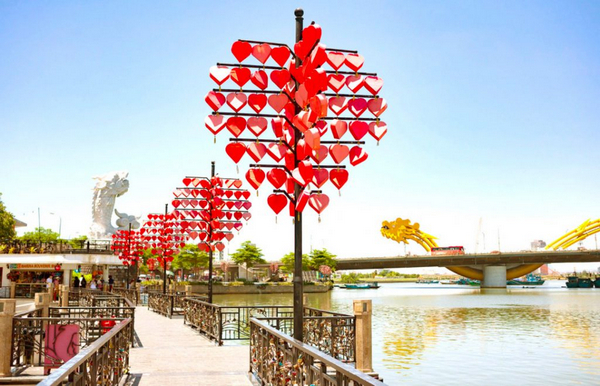 Cầu Tình Yêu là cây cầu lãng mạn nhất Đà Nẵng