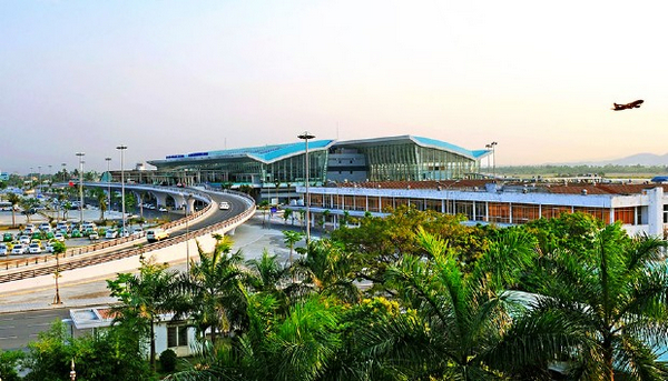 là sân bay lớn thứ ba của Việt Nam về quy mô