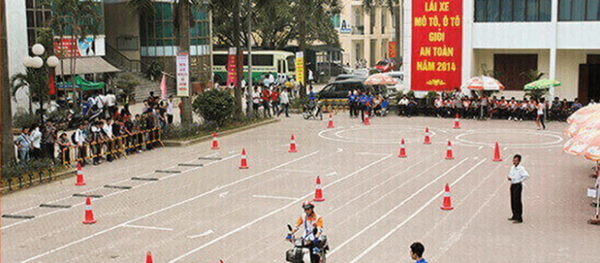 Trung tâm đào tạo ô tô, mô tô STC - trung tâm học bằng lái xe máy tại Đà Nẵng hàng đầu 