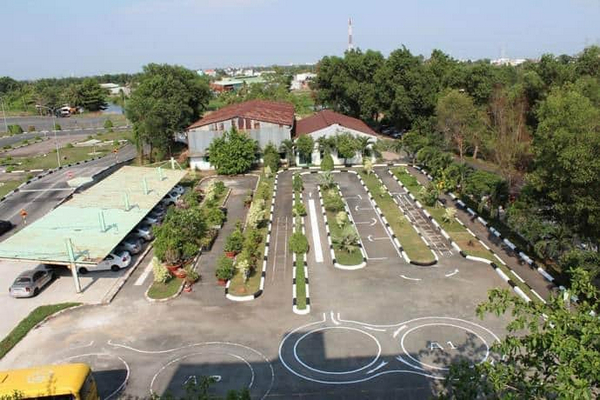 Trung tâm đào tạo ô tô, mô tô STC là một trong những trung tâm được đánh giá cao về học và thi bằng lái xe máy tại Đà Nẵng