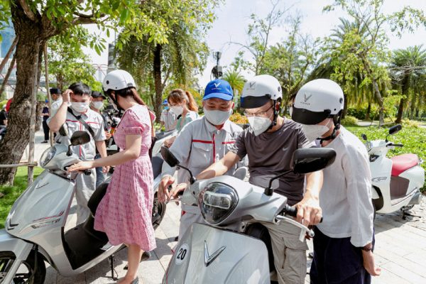 V RENTAL là một trong những dịch vụ cho thuê xe máy điện uy tín tại Đà Nẵng
