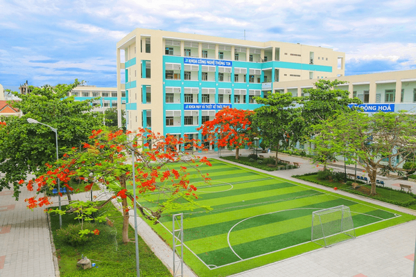Trường Cao đẳng nghề Đà Nẵng cũng đầu tư mạnh vào cơ sở vật chất để đảm bảo rằng học viên có môi trường học tập và nghiên cứu tốt nhất