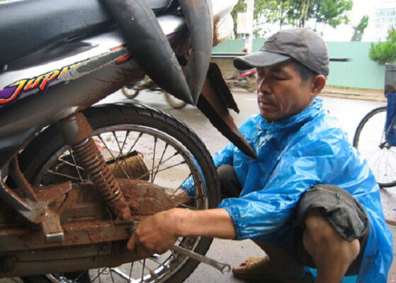 Ô Tô Đà Thành - dịch vụ vá xe máy 24/24 ở Đà Nẵng giá rẻ 