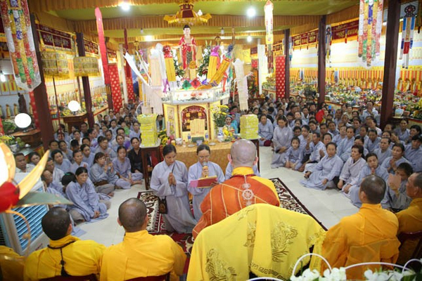 Buổi giảng pháp thoại tại chùa Huệ Quang Đà Nẵng 