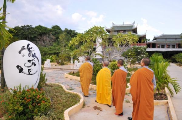 Quy tắc và lưu ý khi tham quan chùa Hương Sơn Đà Nẵng