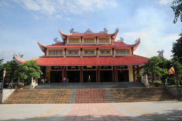 Chùa Nam Hải Đà Nẵng, một trong những địa điểm tôn nghiêm và thanh bình tại Đà Nẵng