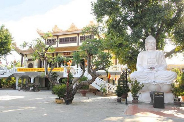 Chùa Pháp Lâm Đà Nẵng mang nét độc đáo trong kiến trúc của Phật giáo Việt Nam