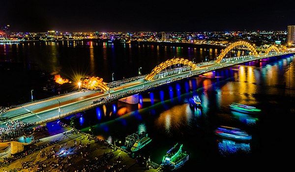 Cầu Rồng đã trở thành một trong những điểm tham quan hấp dẫn tại Đà Nẵng