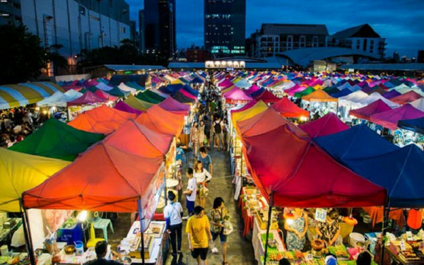 Chợ đêm Sơn Trà - chợ đêm nổi tiếng tại Đà Nẵng 