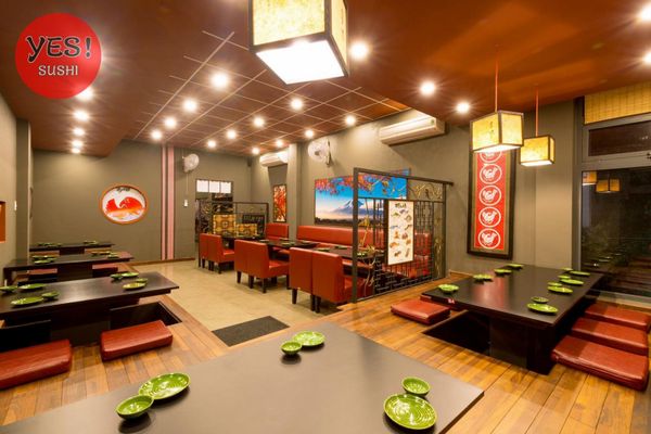 Yes Sushi Đà Nẵng được biết đến với không gian ấm cúng, trau chuốt từng chi tiết, là điểm hội tụ giữa văn hóa sushi Nhật Bản