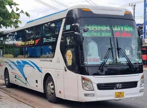 Nhà xe Hạnh Luyến - xe Quảng Bình đi Đà Nẵng hiện đại nhất 