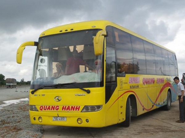 Nhà xe Quang Hạnh Đà Nẵng, hoạt động từ năm 2006, đã xây dựng lên một danh tiếng mạnh mẽ trong ngành vận tải tại Đà Nẵng