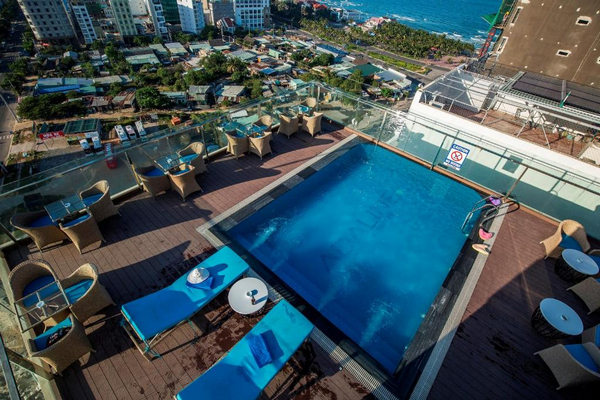 Adaline Hotel & Suite Đà Nẵng có hồ bơi ngoài trời sang trọng 