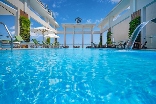 Diamond Sea Hotel - top khách sạn gần biển Mỹ Khê Đà Nẵng 