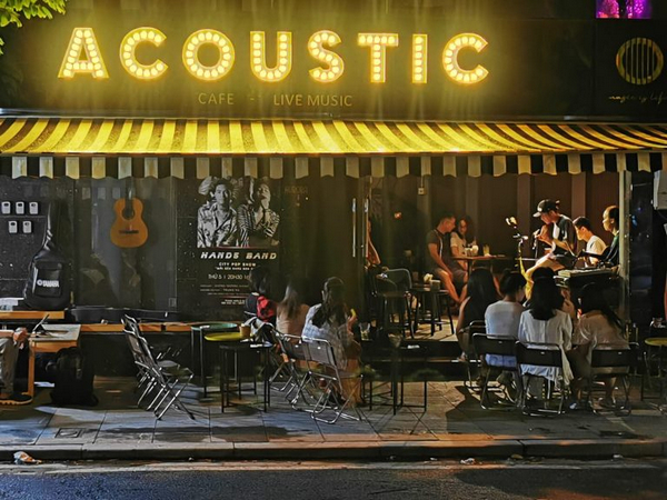 Cafe nhạc Acoustic Lá Trà Xanh Đà Nẵng có view cực đẹp 