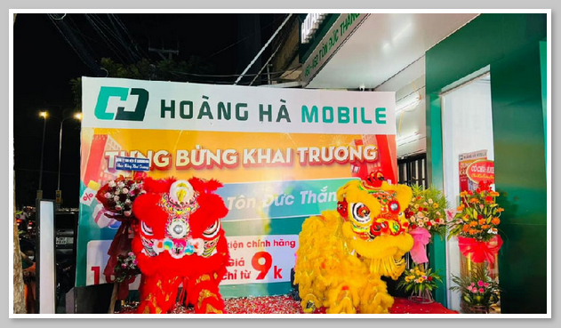 Cửa hàng Hoàng Hà Mobile Đà Nẵng trong ngày khai trương 